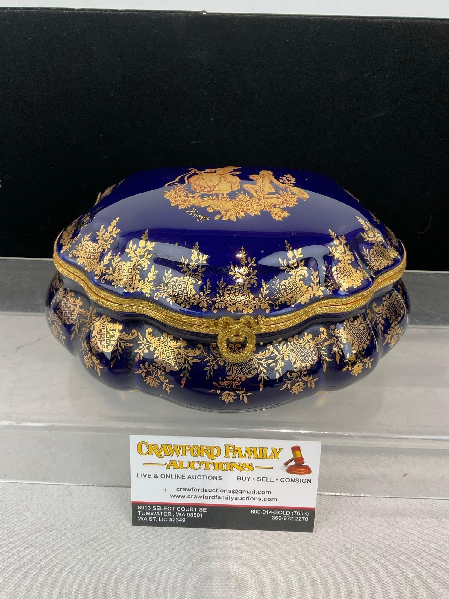 Imperia Limoges 22k Gilt & Cobalted Jewelry Box, Porcelain, made in France: Appears to be in good shape. The piece measures approx 5h x 8w x 6d inches. See pics. E-414