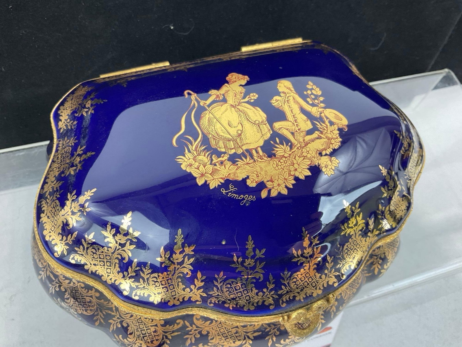 Imperia Limoges 22k Gilt & Cobalted Jewelry Box, Porcelain, made in France - 2