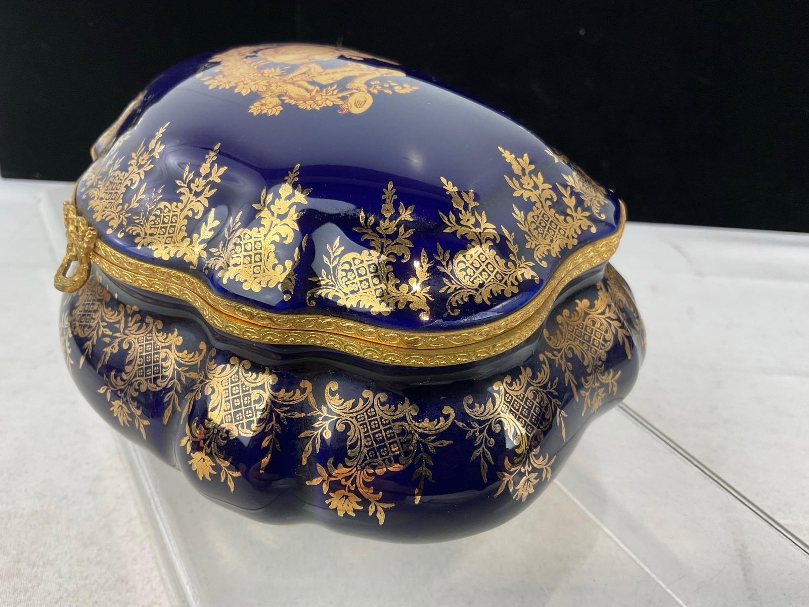 Imperia Limoges 22k Gilt & Cobalted Jewelry Box, Porcelain, made in France - 4
