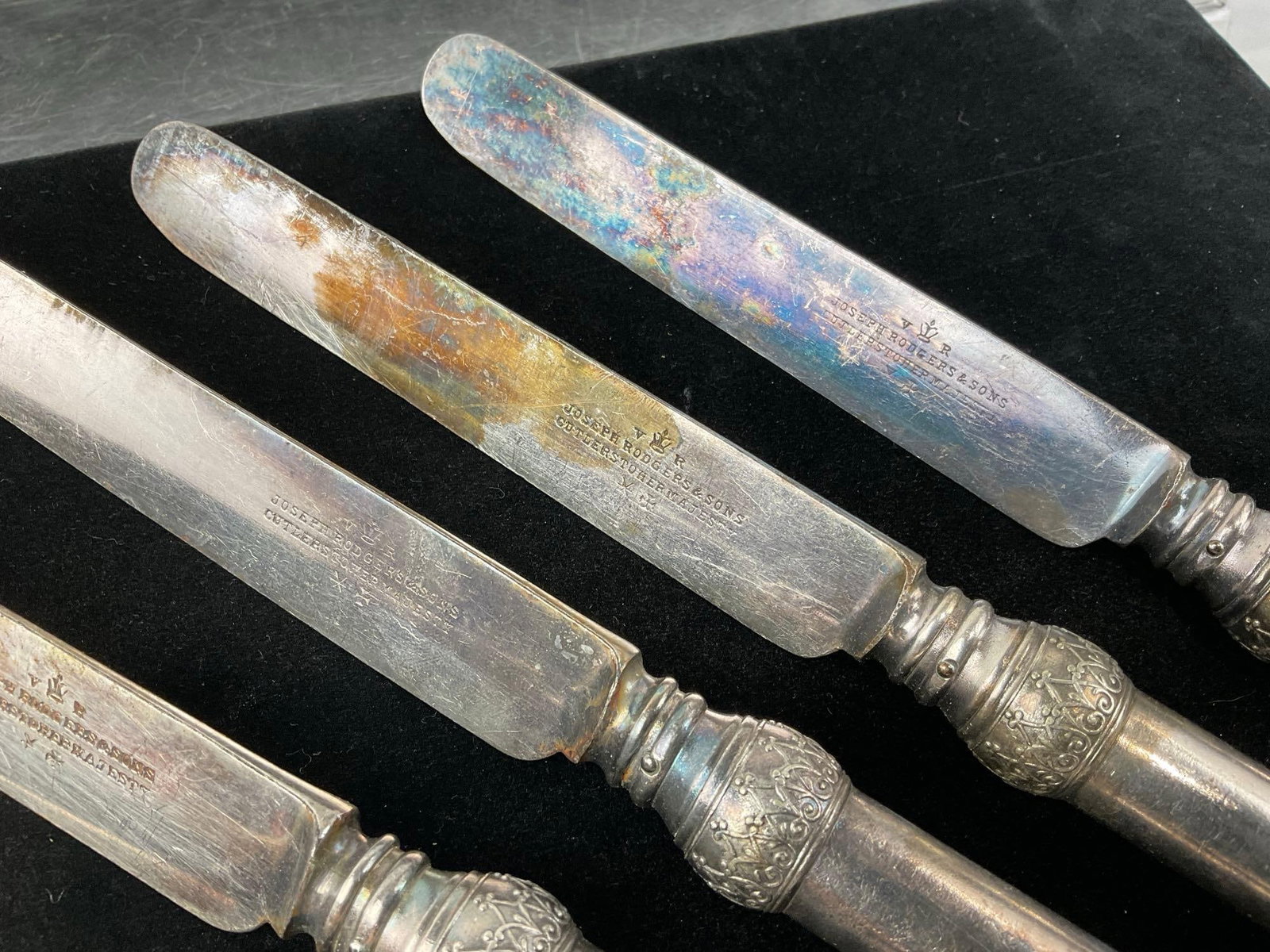 5 Antique Victorian Era Joseph Rodgers & Sons Butter Knives 10 inch long - 3