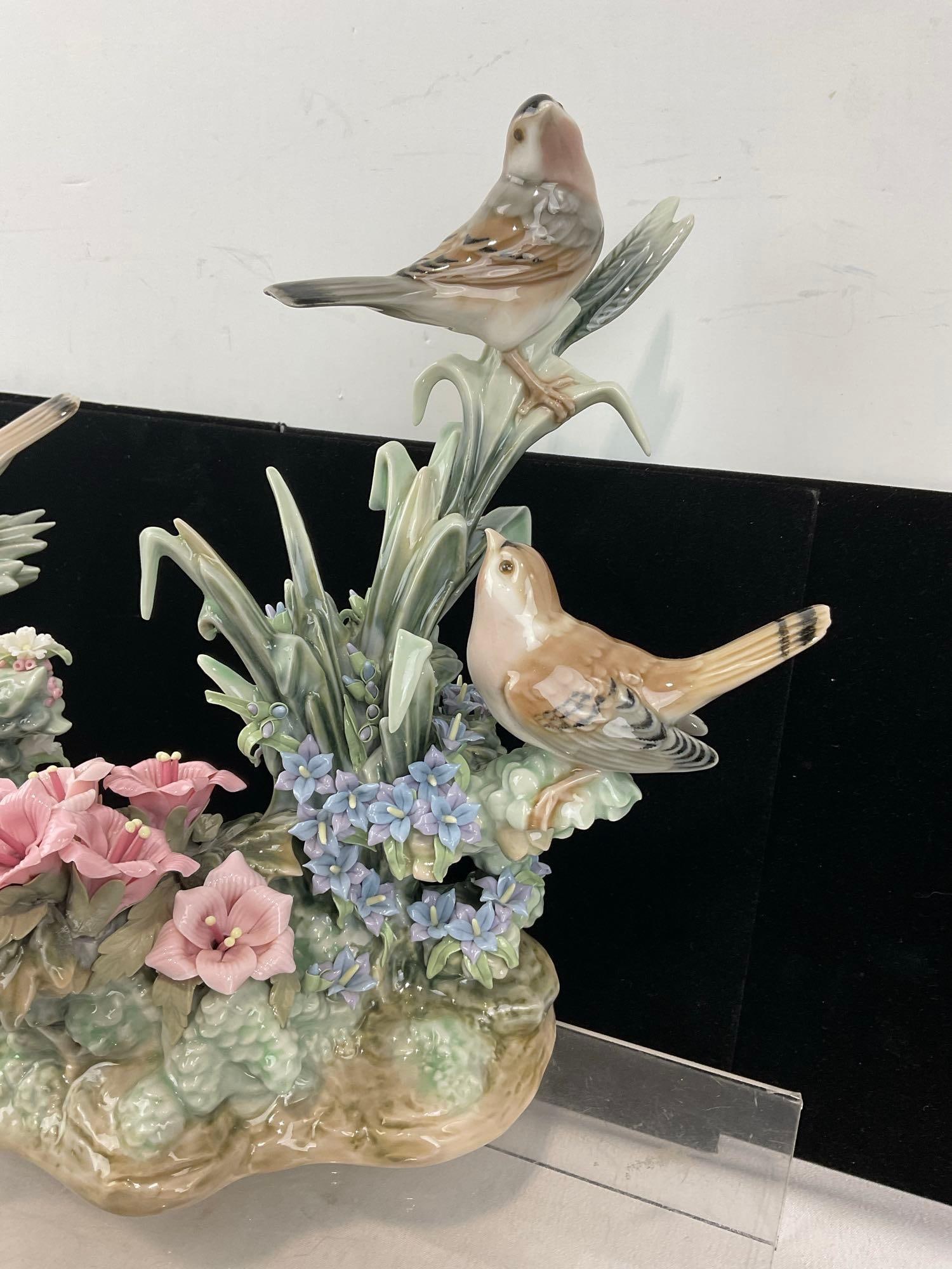 Vintage 1978 LLADRO Statue no 1368 Glazed Porcelain, Spring Birds, Ornate Flowers, some damage - 3