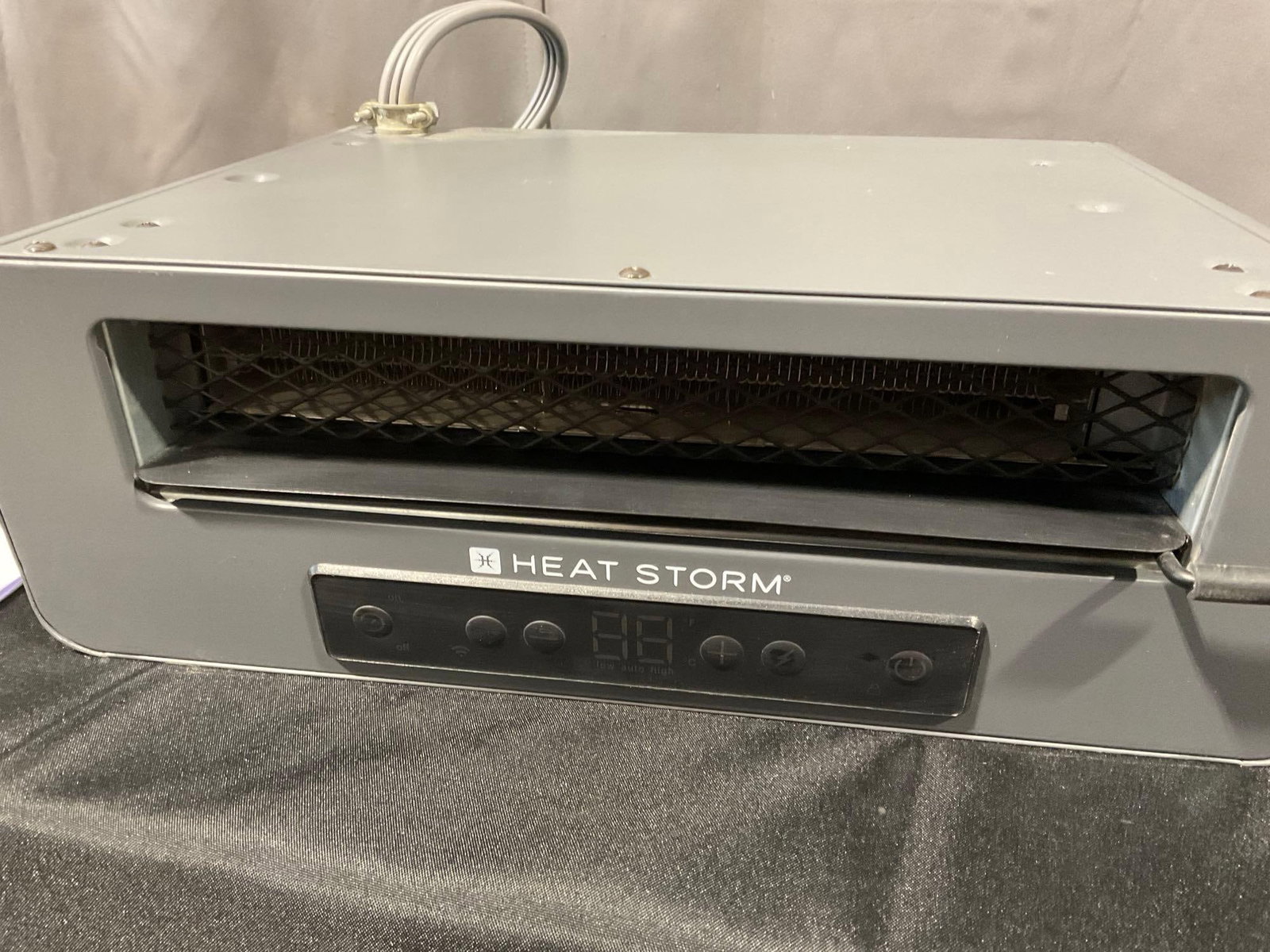 Heat Storm Infrared Electric Heater model no. HS-6000-GC, 240v plug, untested - 2