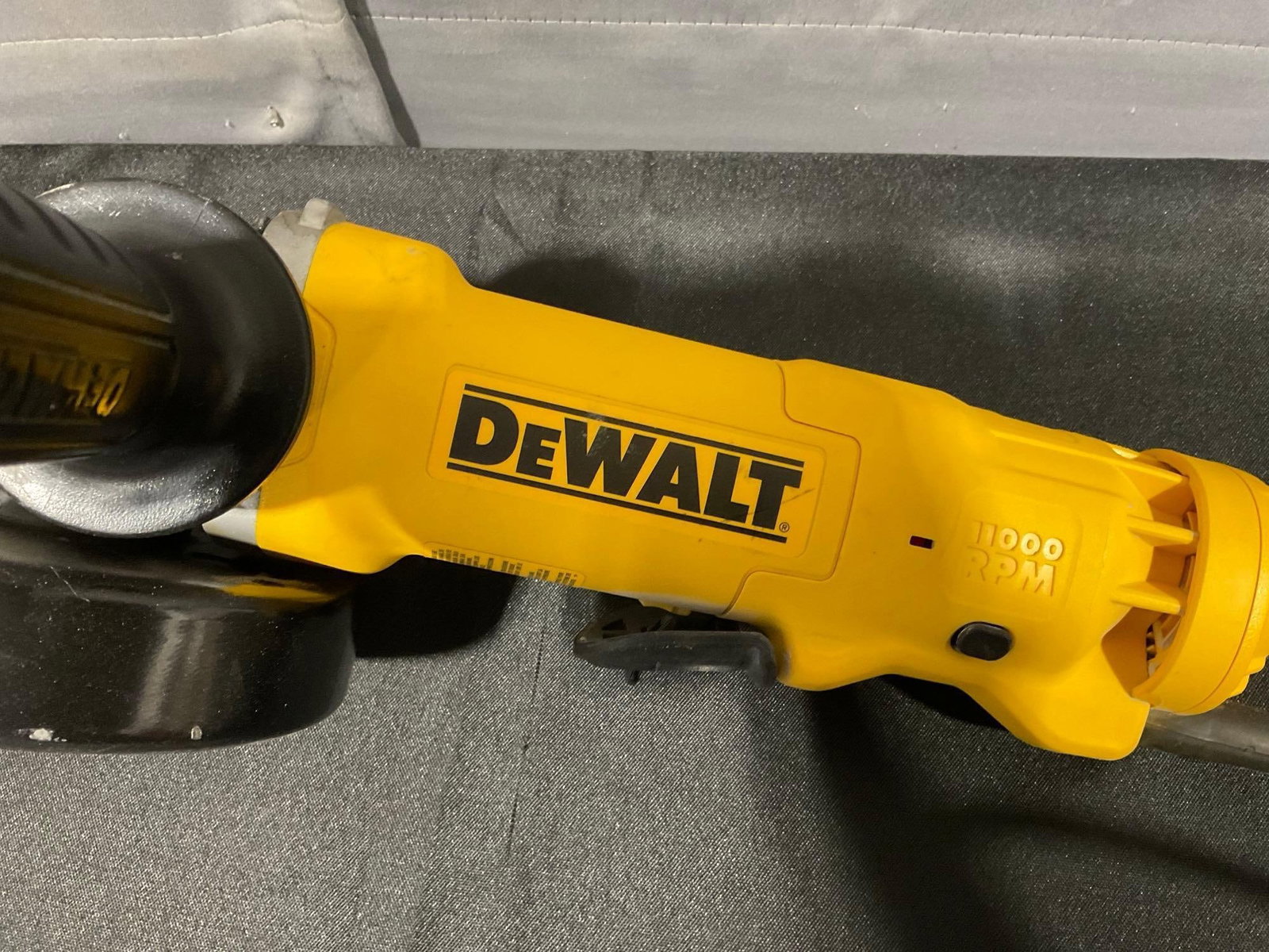 DeWalt DWE402 4 1/2 in Angle Grinder, tested & working - 2