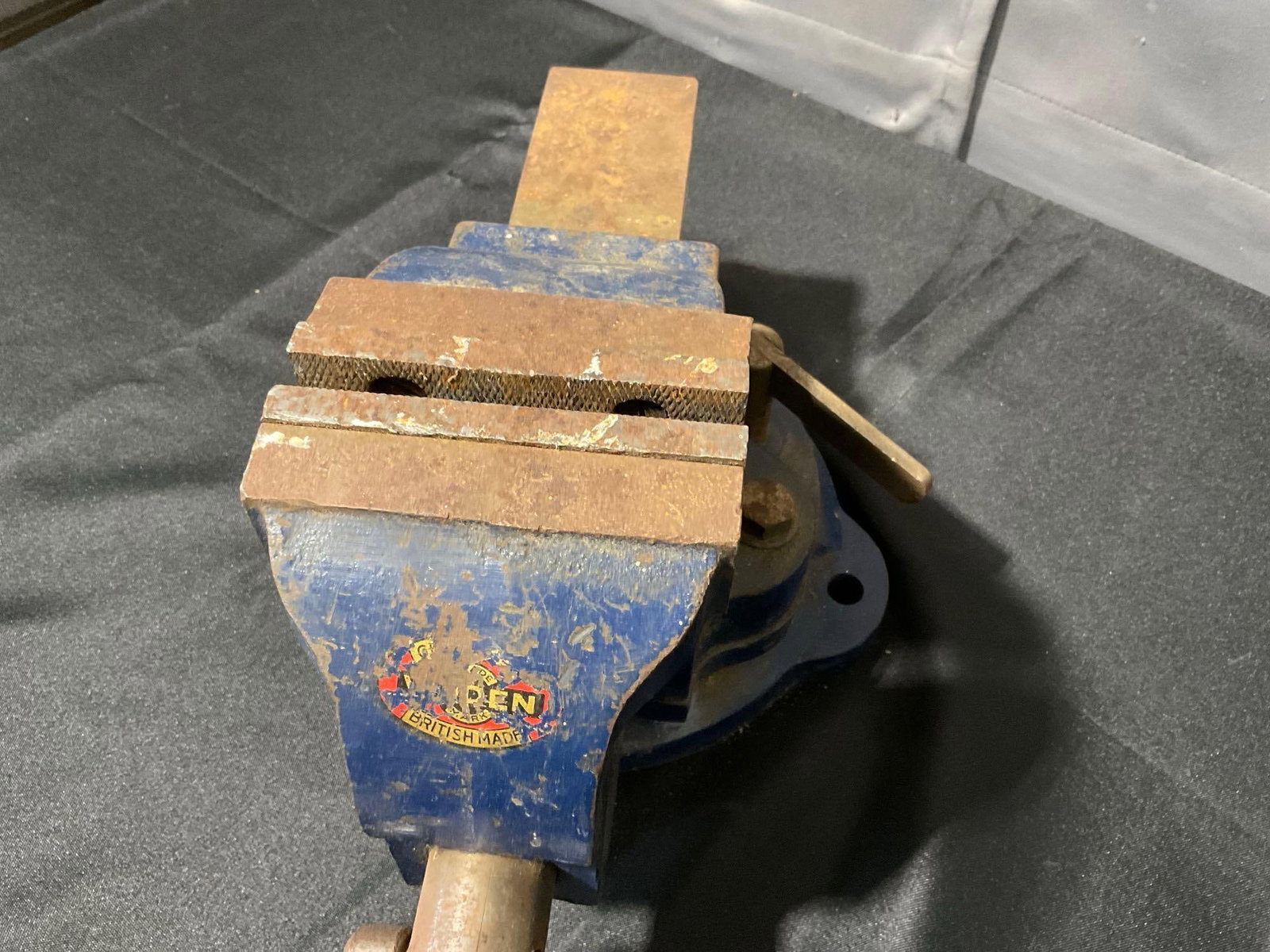 Woden Cast Iron Vise, British Made, Blue finish, Swivel Bench Vise, w/Anvil pad - 2