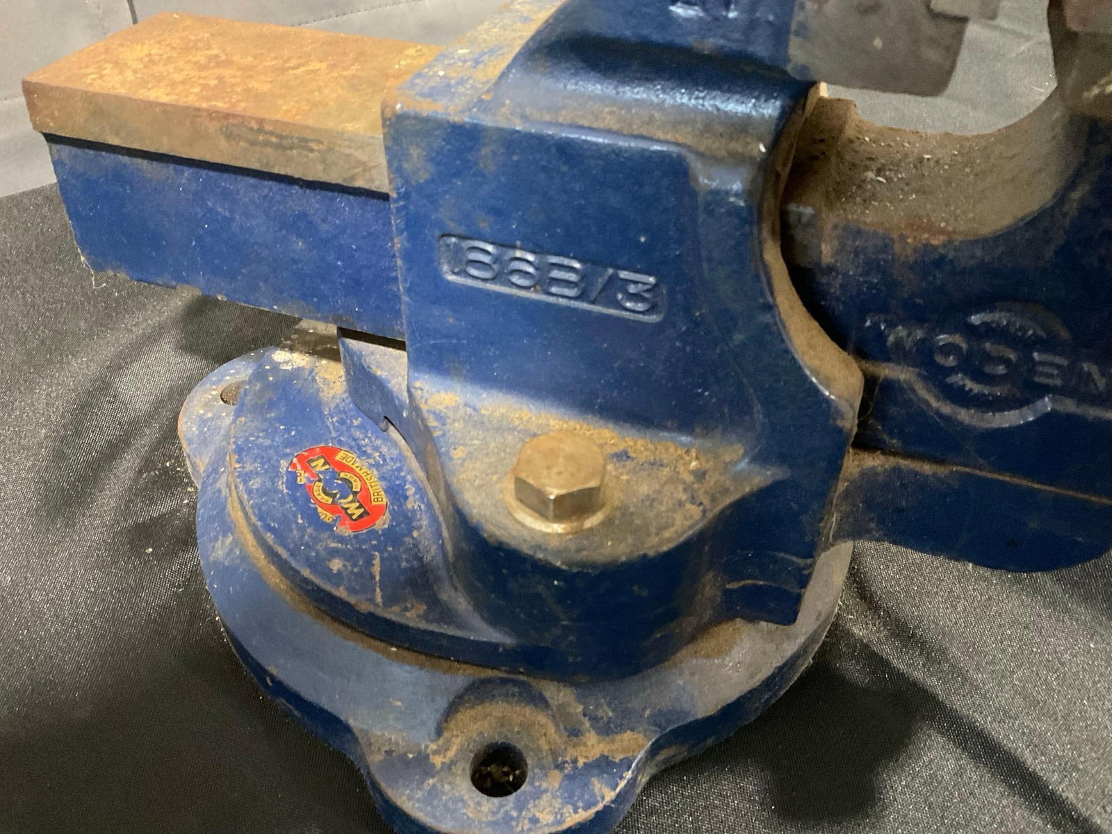 Woden Cast Iron Vise, British Made, Blue finish, Swivel Bench Vise, w/Anvil pad - 3