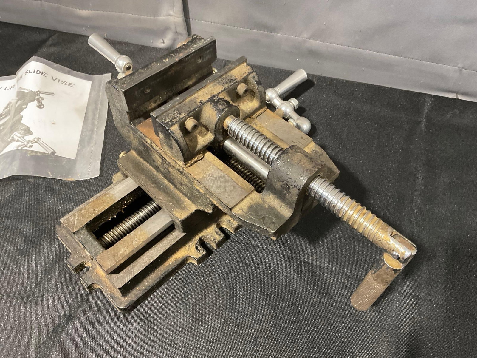2-Way Cross Slide Vise, 8x14x16 inches, heavy duty cast metal - 3