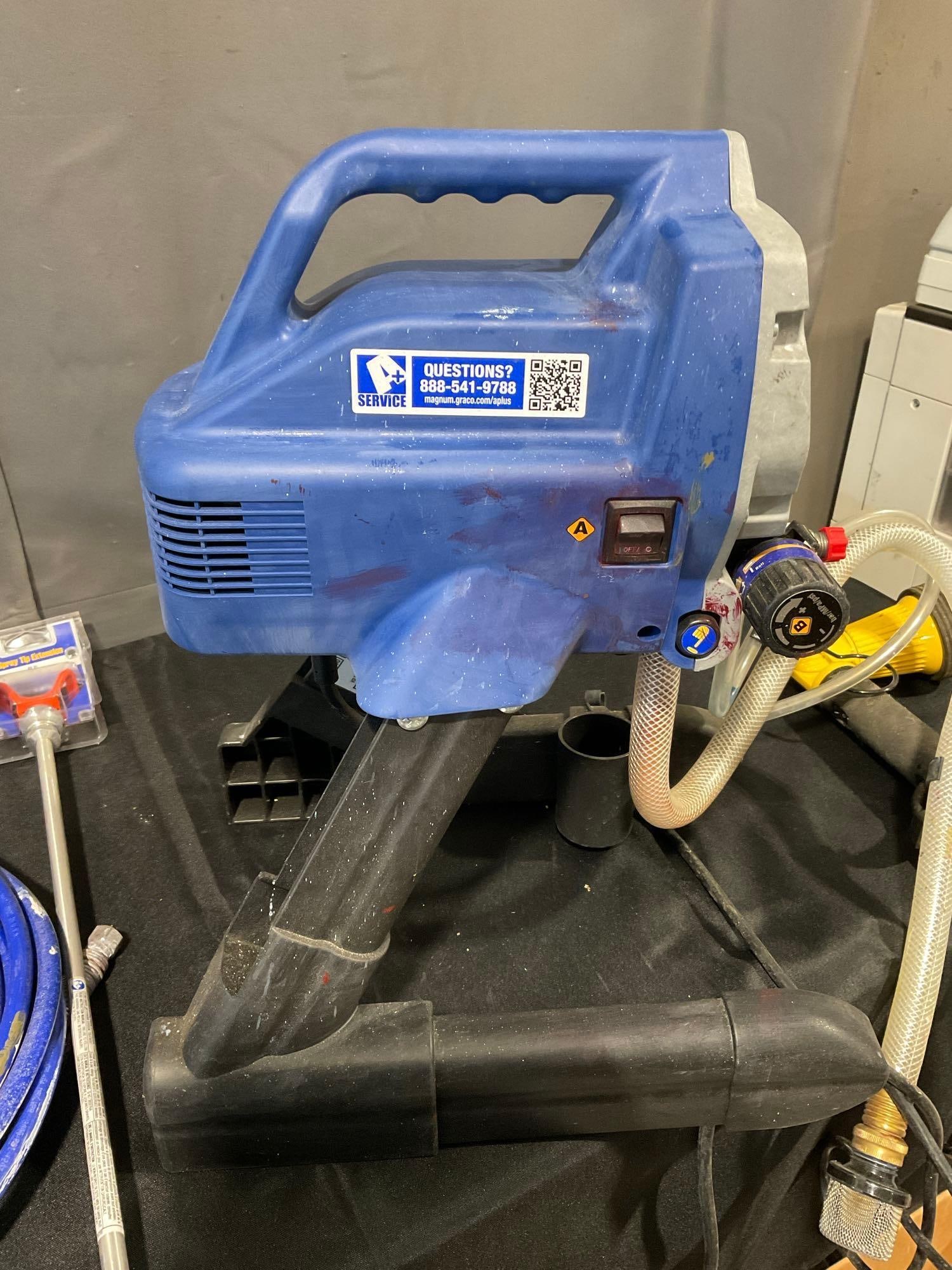 Graco Magnum X5 TrueAirless Paint Sprayer, w/Spray Head, Extender, Hose & more, w/box - 6