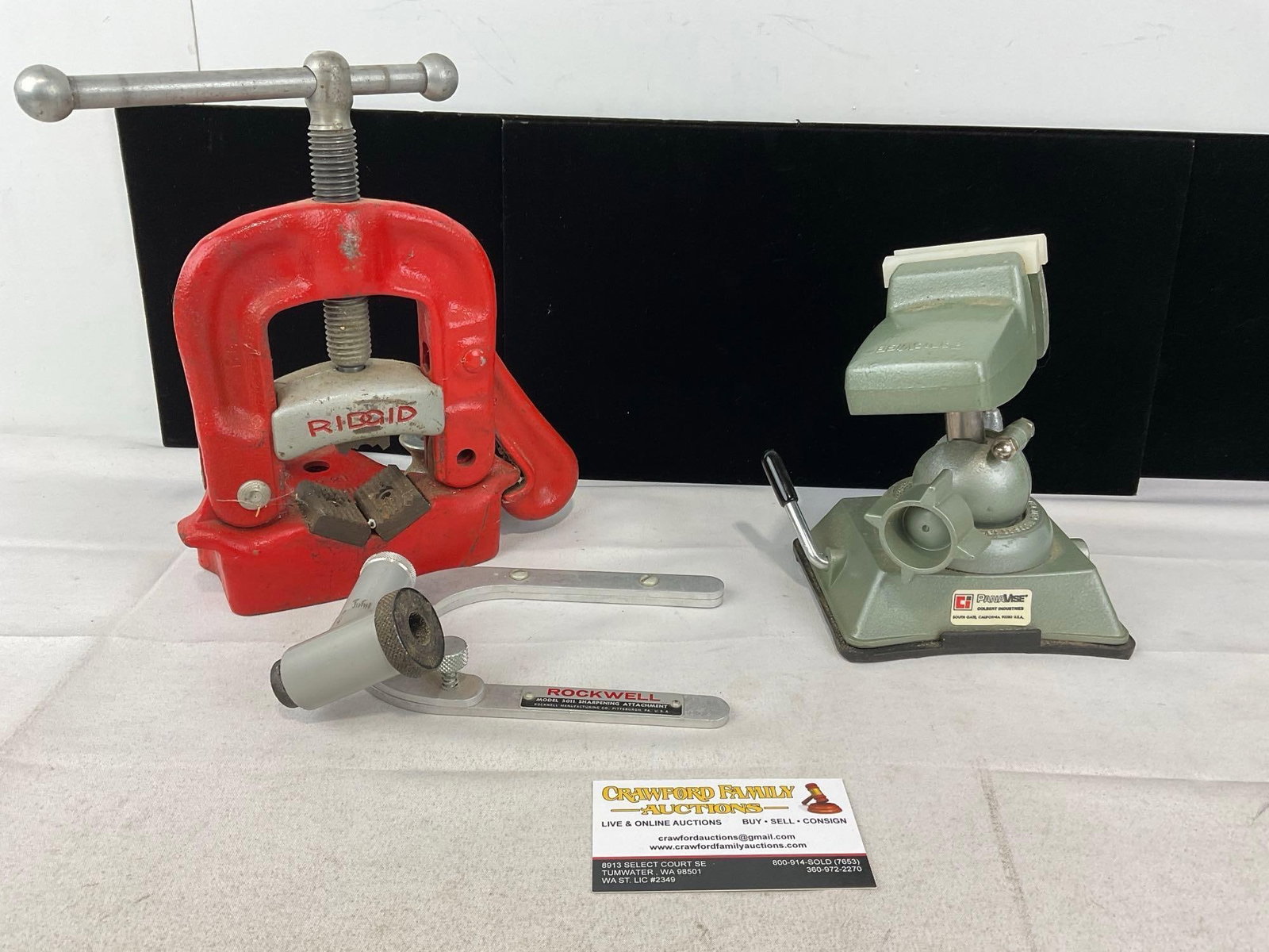 Ridgid Bench Yoke Pipe Vise & Panavise Vise Ball & Socket w/Vacuum mount
