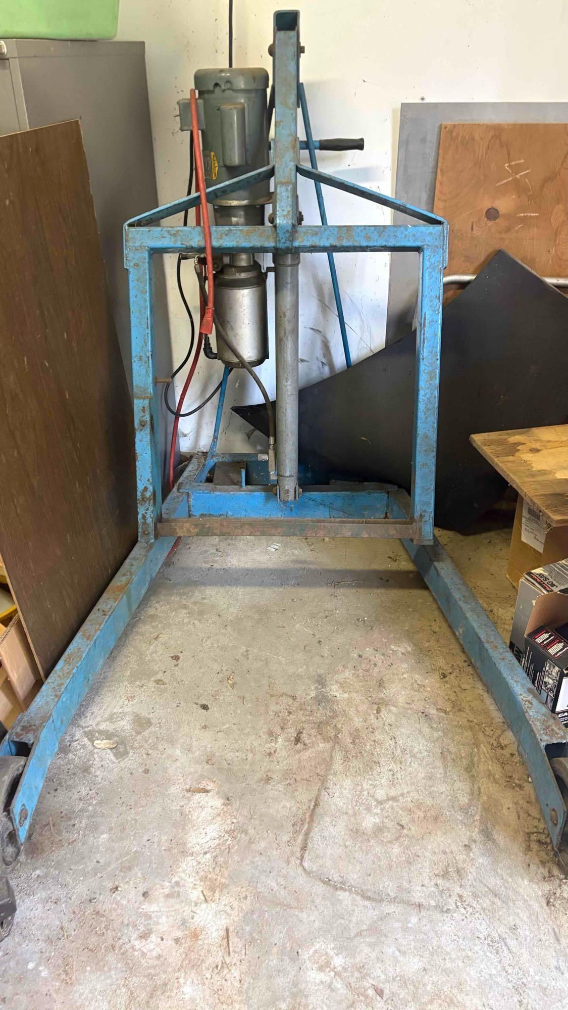 Large industrial Morse Hydra-Barrel Lift Karrier Model 400-A60PL Serial # 1180 Full capacity 800LBS