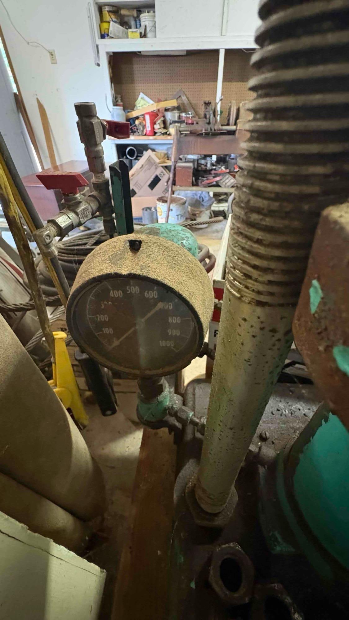 Caver laboratory Press Model M 25 ton Hydraulic press, Serial number 23505-178 - 5