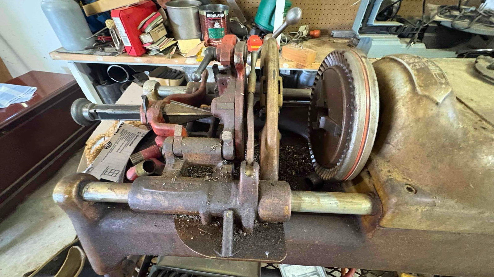 Vintage RIDGID Model 535 Pipe Threading Machine with stand working condtion w/ Attachmments - 3