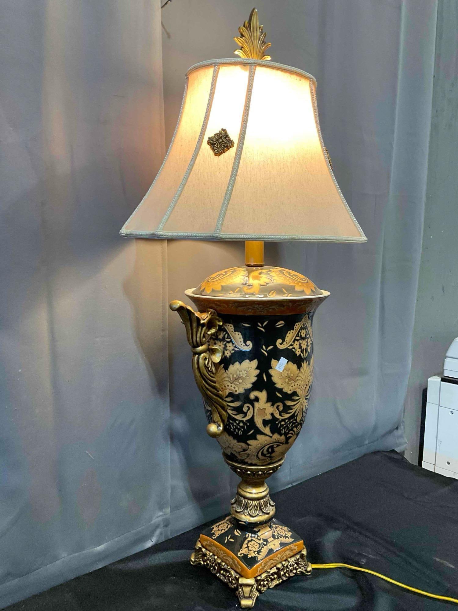 Black & Gold Ceramic & Composite Urn Table Lamp w/ Pale Pink Fabric Shade. Tested, Works. - 3