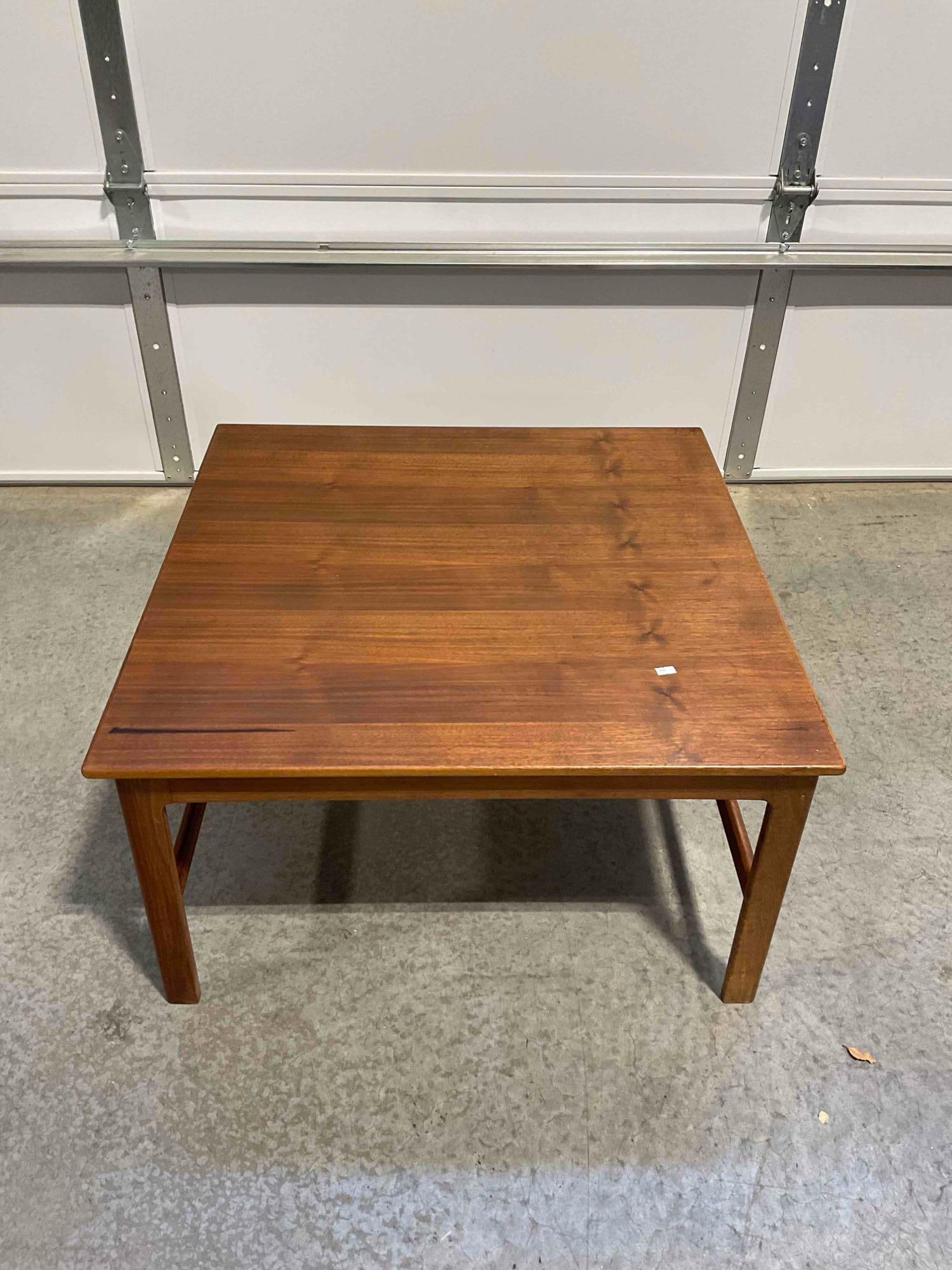 Handsome Vintage DUX Danish Teak Wood Coffee Table. Good Condition. Measures 30" x 30" x 16": Handsome Vintage DUX Danish Teak Wood Coffee Table. Good Condition. Measures 30" x 30" x 16" Minor wear indicative of age and use, otherwise looks to be in good condition. dM-980 *Freight Require