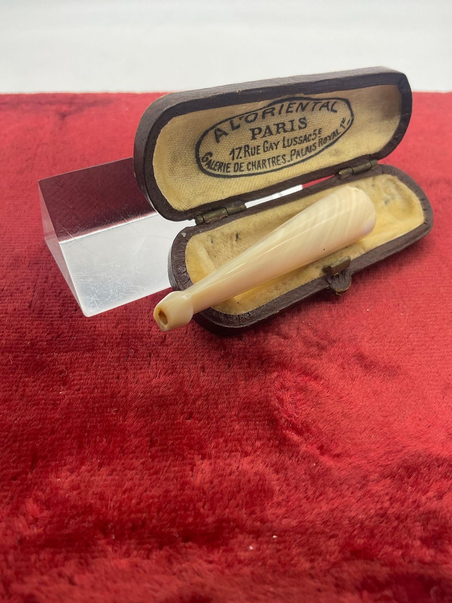 Rare Antique French Mother of pearl Cigarette Holder from paris Boutique in Original Case - 4