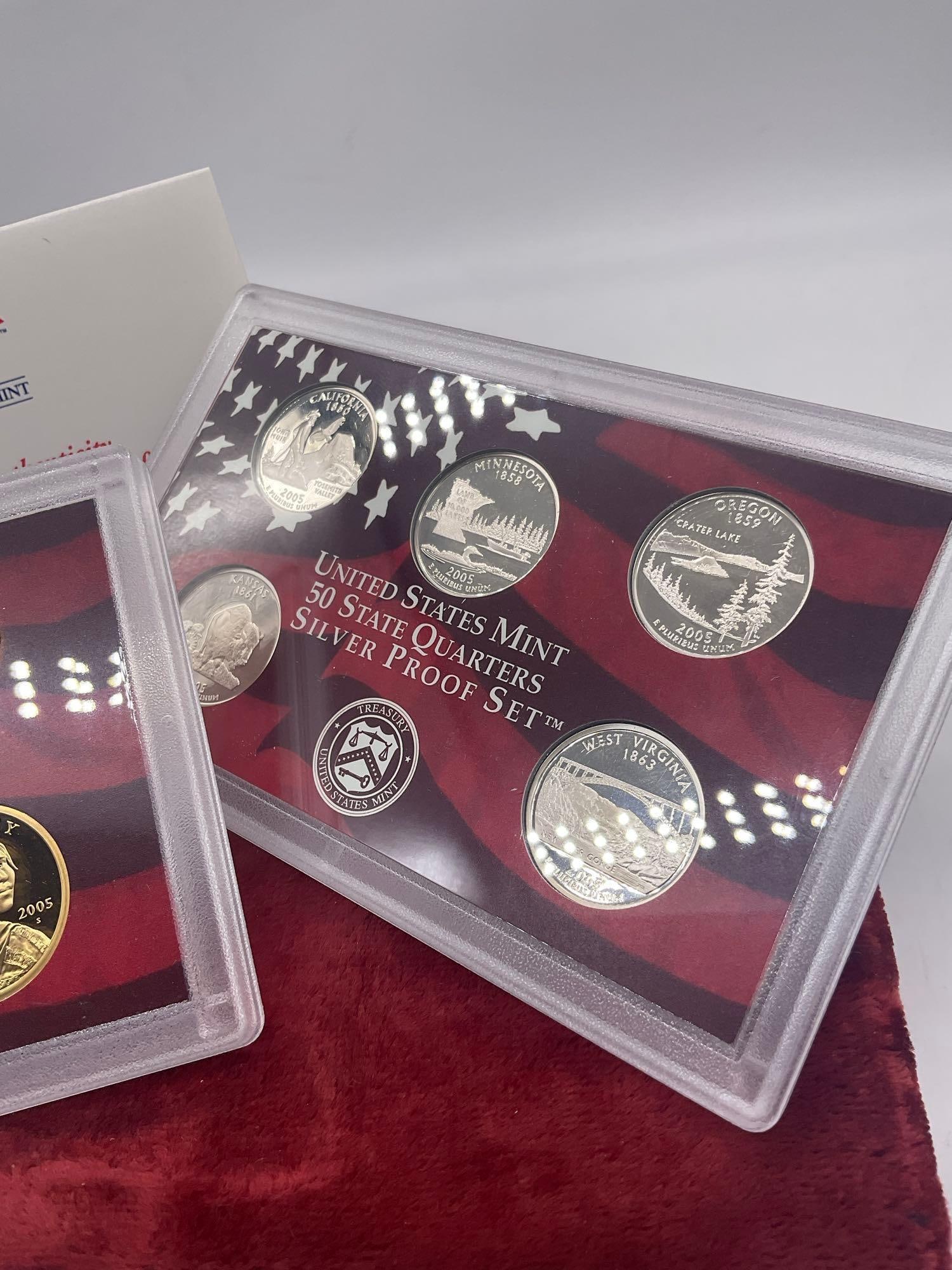 2005 10 coin Silver Proof set Includes 5 State quarters - 3