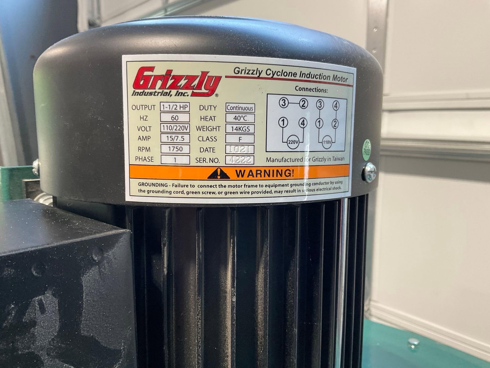 Grizzly Industrial Model G0777HEP Ultra-Quiet Dual-Filtration HEPA Cyclone, 72x64x38 inches - 4
