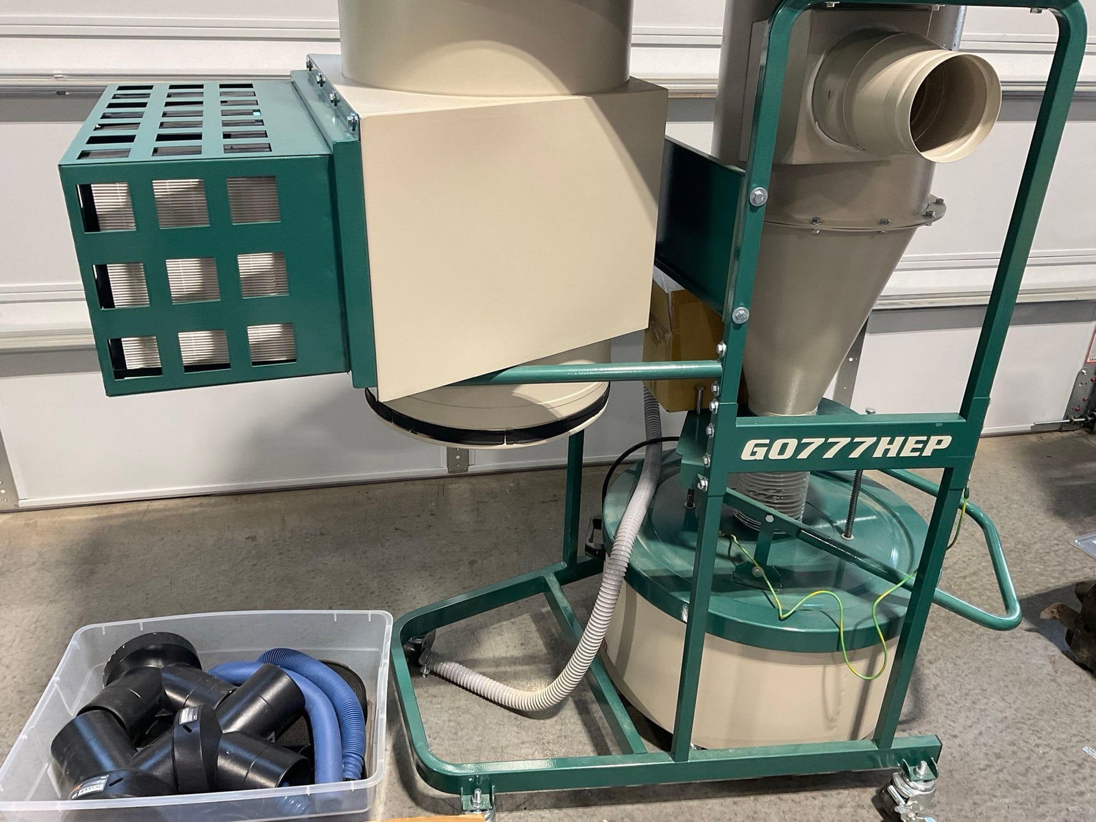 Grizzly Industrial Model G0777HEP Ultra-Quiet Dual-Filtration HEPA Cyclone, 72x64x38 inches - 5