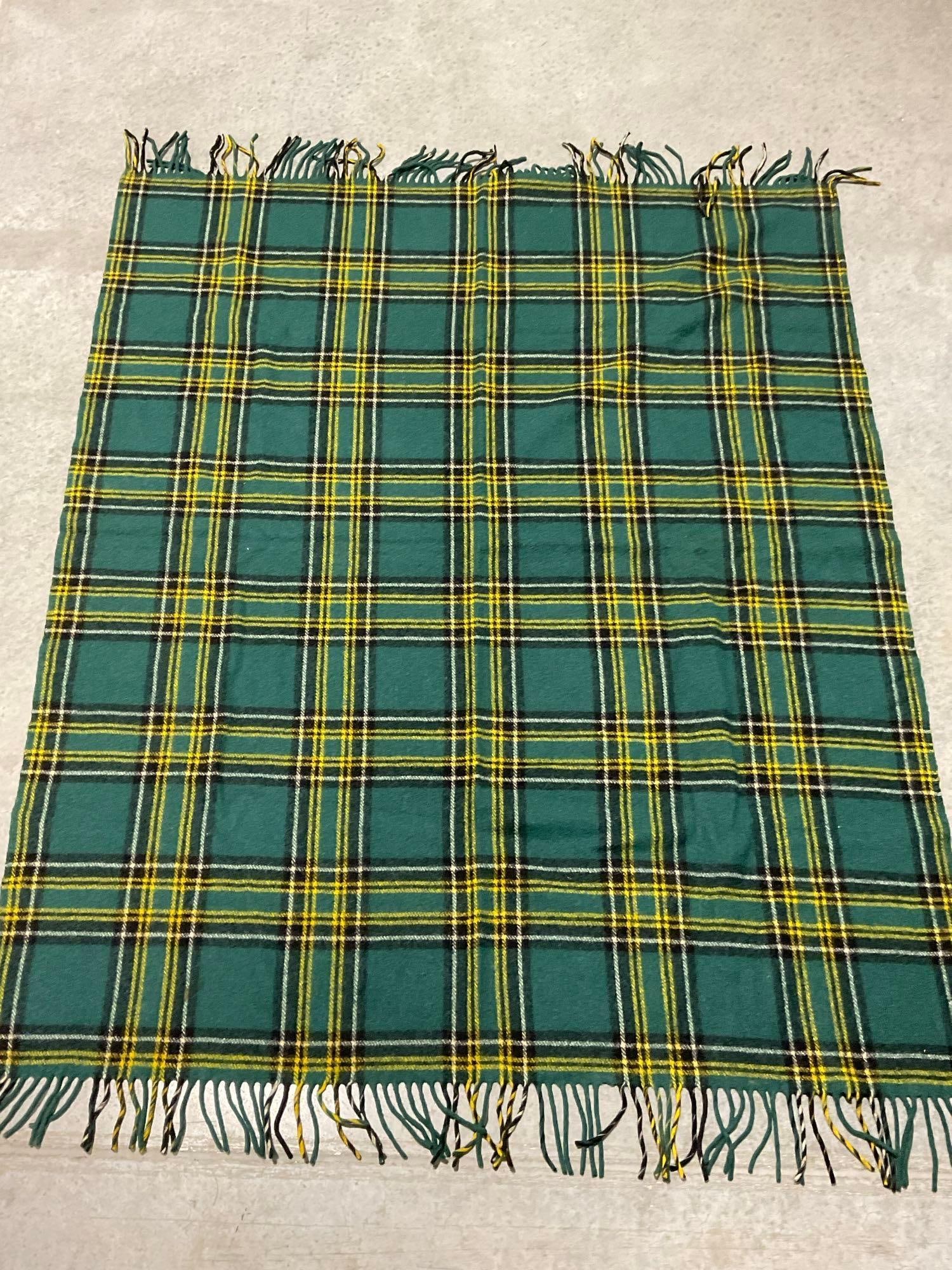 Pendleton Green/Black/White Tartan Pattern, 100% Virgin Wool, 70x52 inches: Appears to be in good shape. The piece measures approx 8h x 15w x 7d inches. See pics. E-6290
