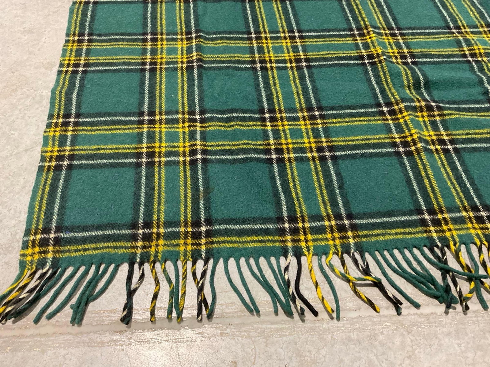 Pendleton Green/Black/White Tartan Pattern, 100% Virgin Wool, 70x52 inches - 2