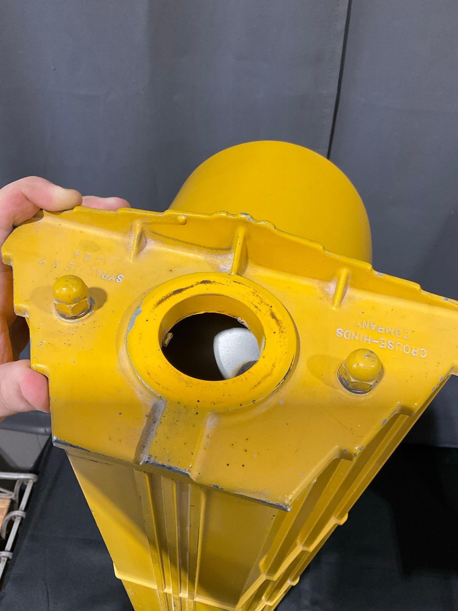 Vintage Crouse-Hinds Co Syracuse NY Traffic Light, 3 Bulb Light, 34x11x14 inches - 5
