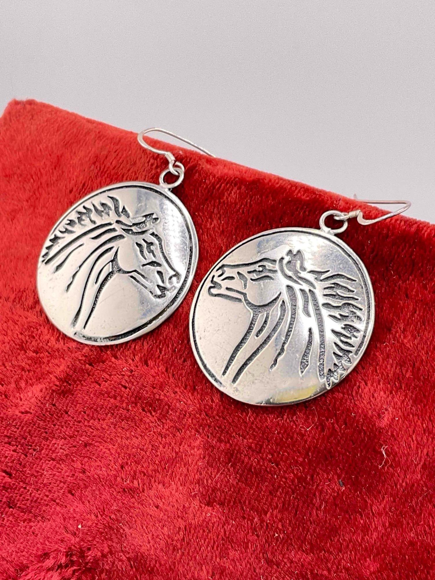 Vintage Sterling Silver Stamped SC Disc Earrings w/ Etched Horse Head Design. See pics. - 2