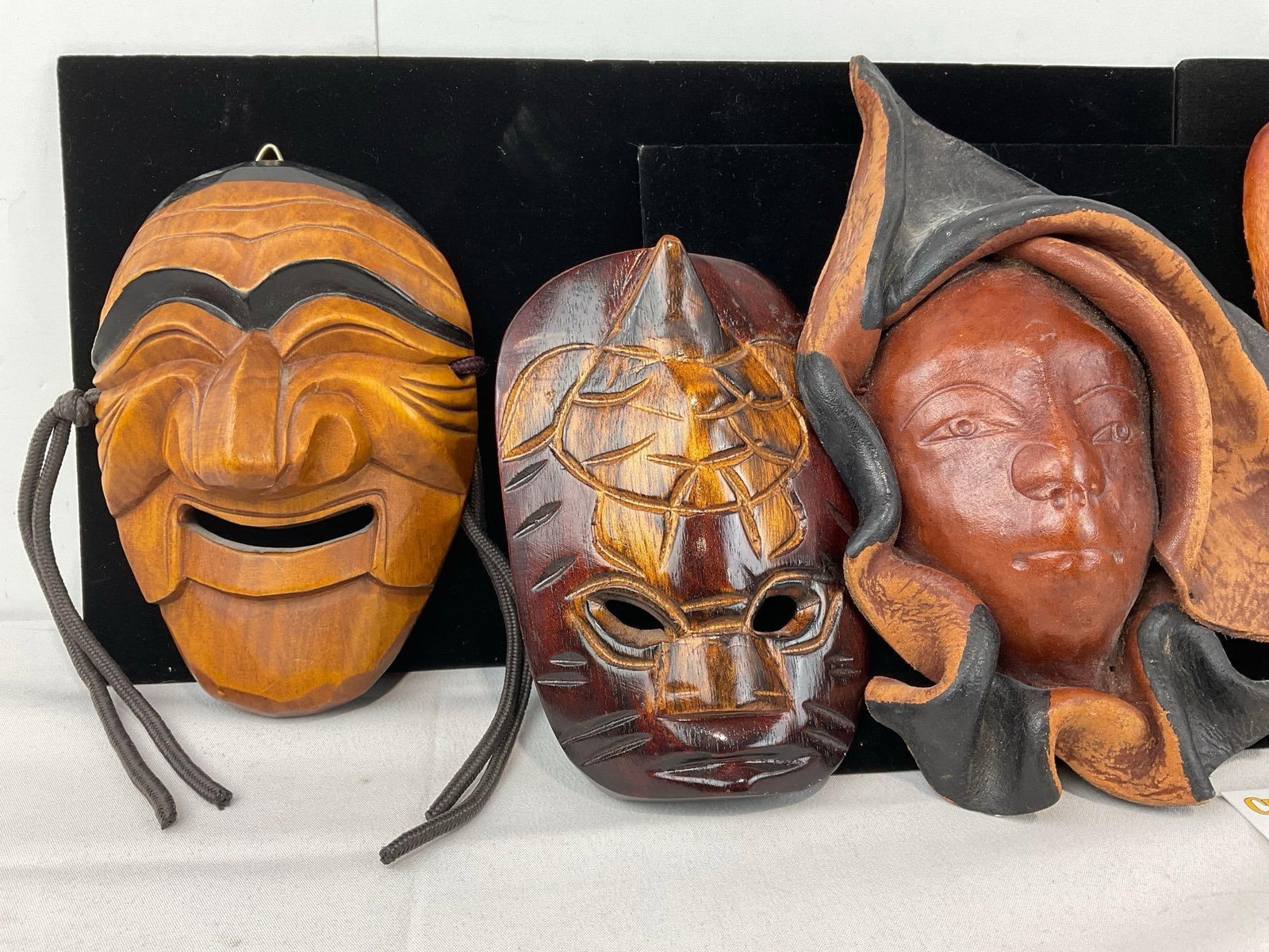 6 Masks, 2x Hahoe, 1 Leather piece, Ceramic Brown, African Style, & Pacific style w/turtle design - 2