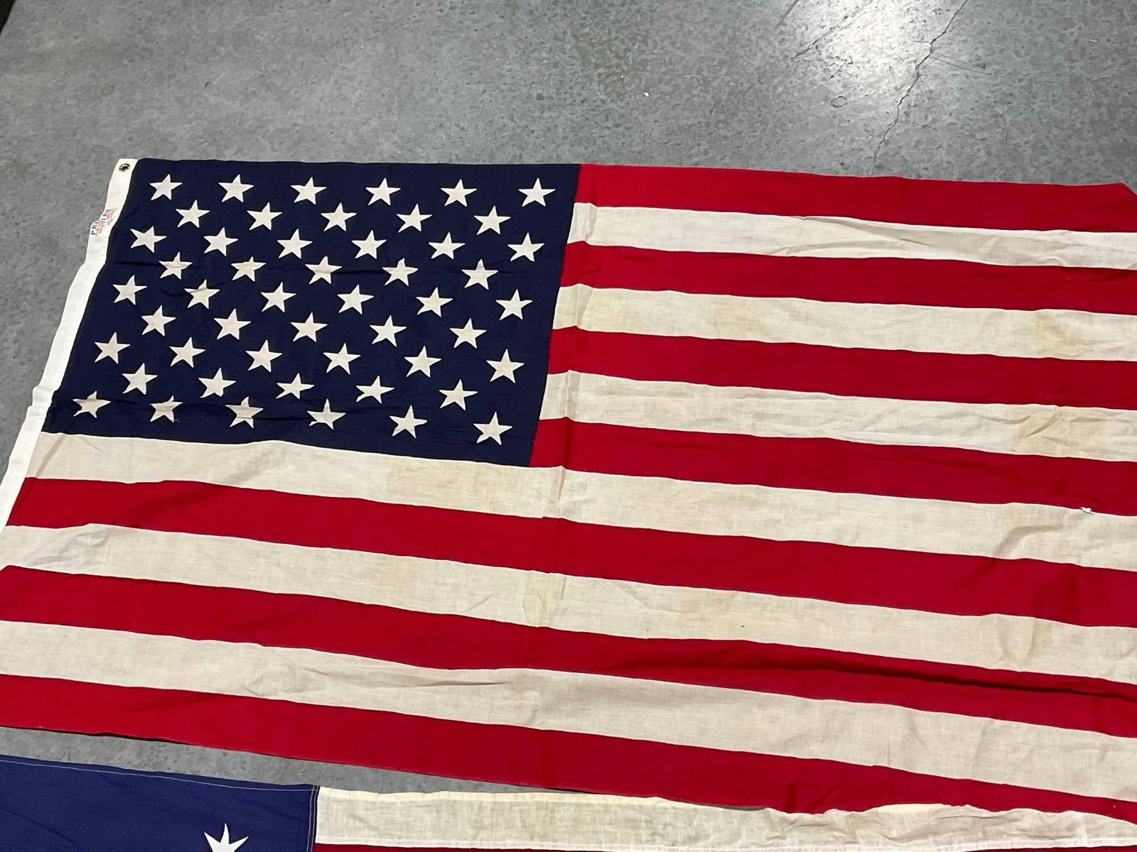 Set of 3 Vintage Flags, 1 standard 50 star, Bennington 76 Flag & Betsy Ross flag - 4
