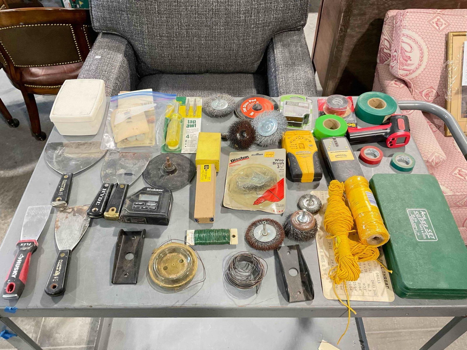 25+ pcs Hand Tools & Supplies, incl. Ace Super Set of Taps & Dies, Brookstone Ruler & More!: 25+ pcs Hand Tools & Supplies, incl. Ace Super Set of Taps & Dies, Brookstone Ruler & More! Combination of vintage and modern pieces. Have wear indicative of age and use, otherwise looks t