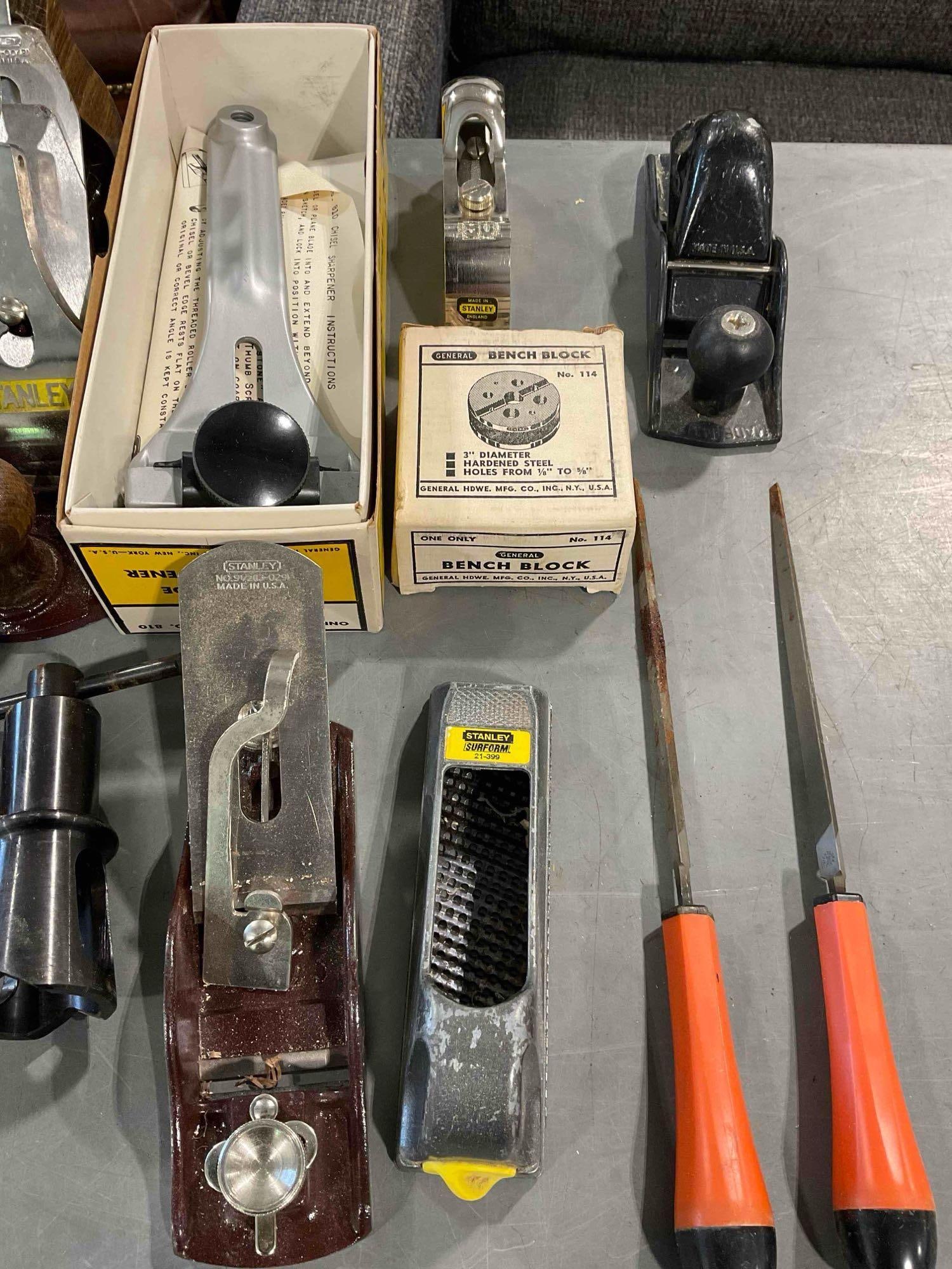 13 pcs Hand Tools & Supplies, incl. Stanley Block Planes, General Bench Block & More! See pics. - 6