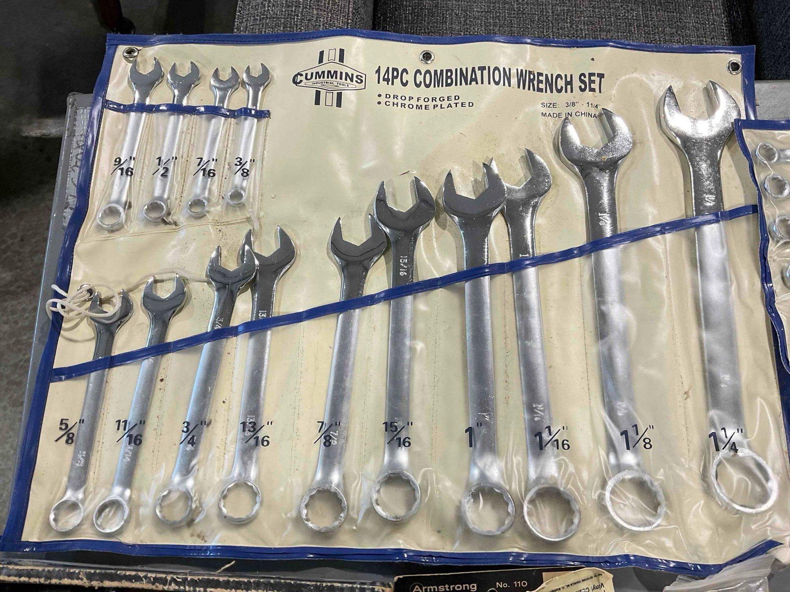 10 pcs Hand Tools & Supplies, incl. 2x Cummins 14pc Combination Wrench Sets & More! See pics. - 4