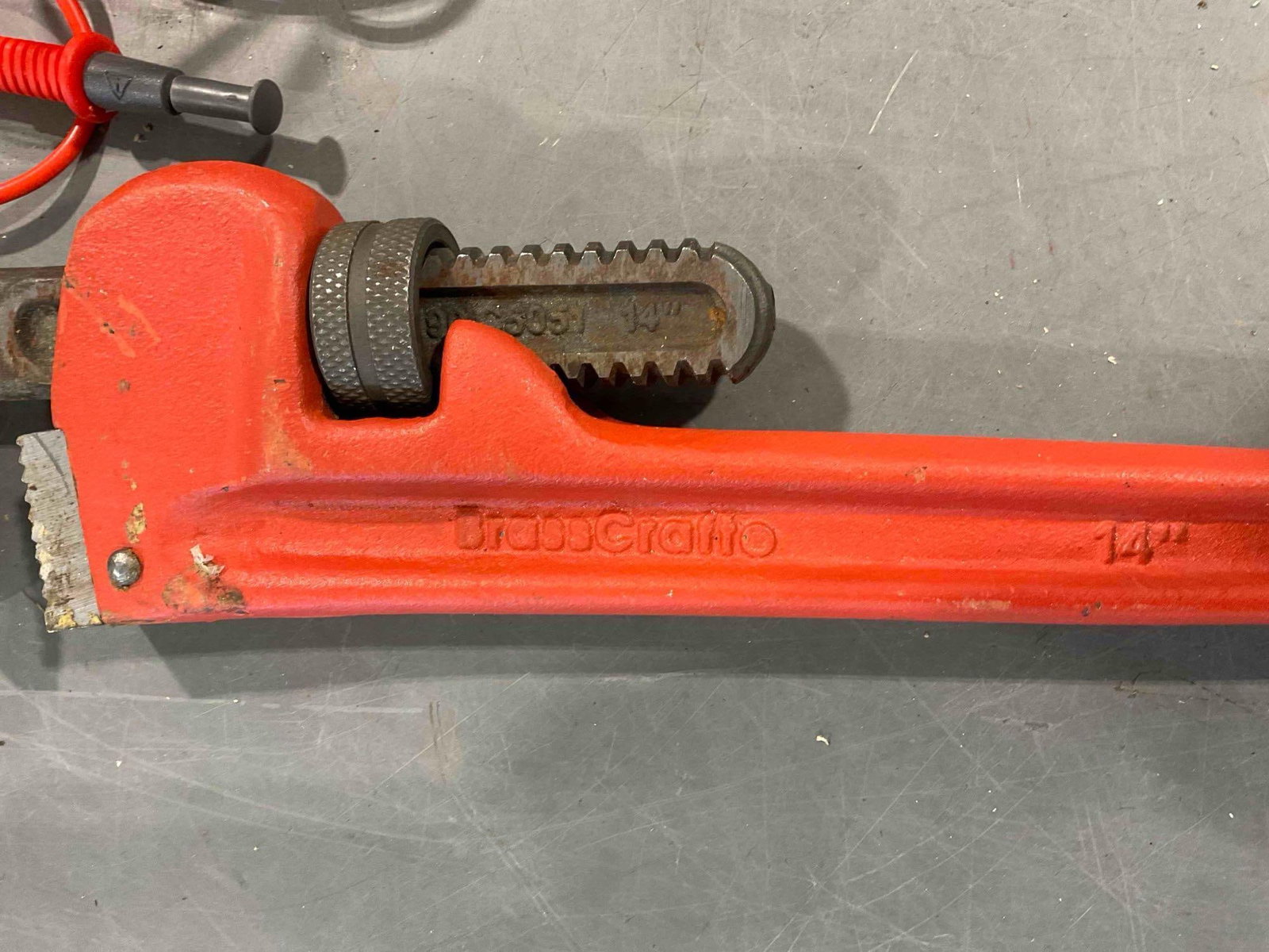 8 pcs Hand Tools & Supply Assortment, incl. Ridgid Heavy Duty 18" Pipe Wrench & Much More! - 4