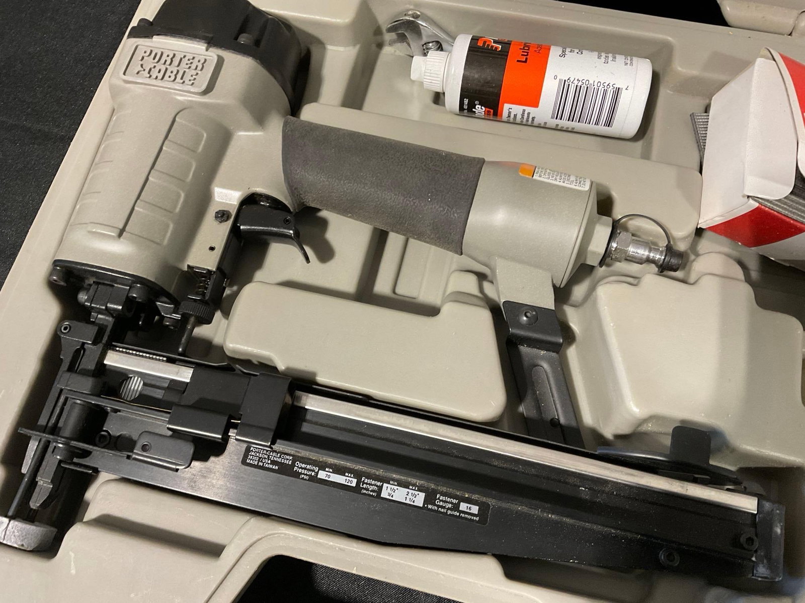 Porter Cable Model FN250A 16 GA Finish Nailer in molded plastic case, w/manual - 2