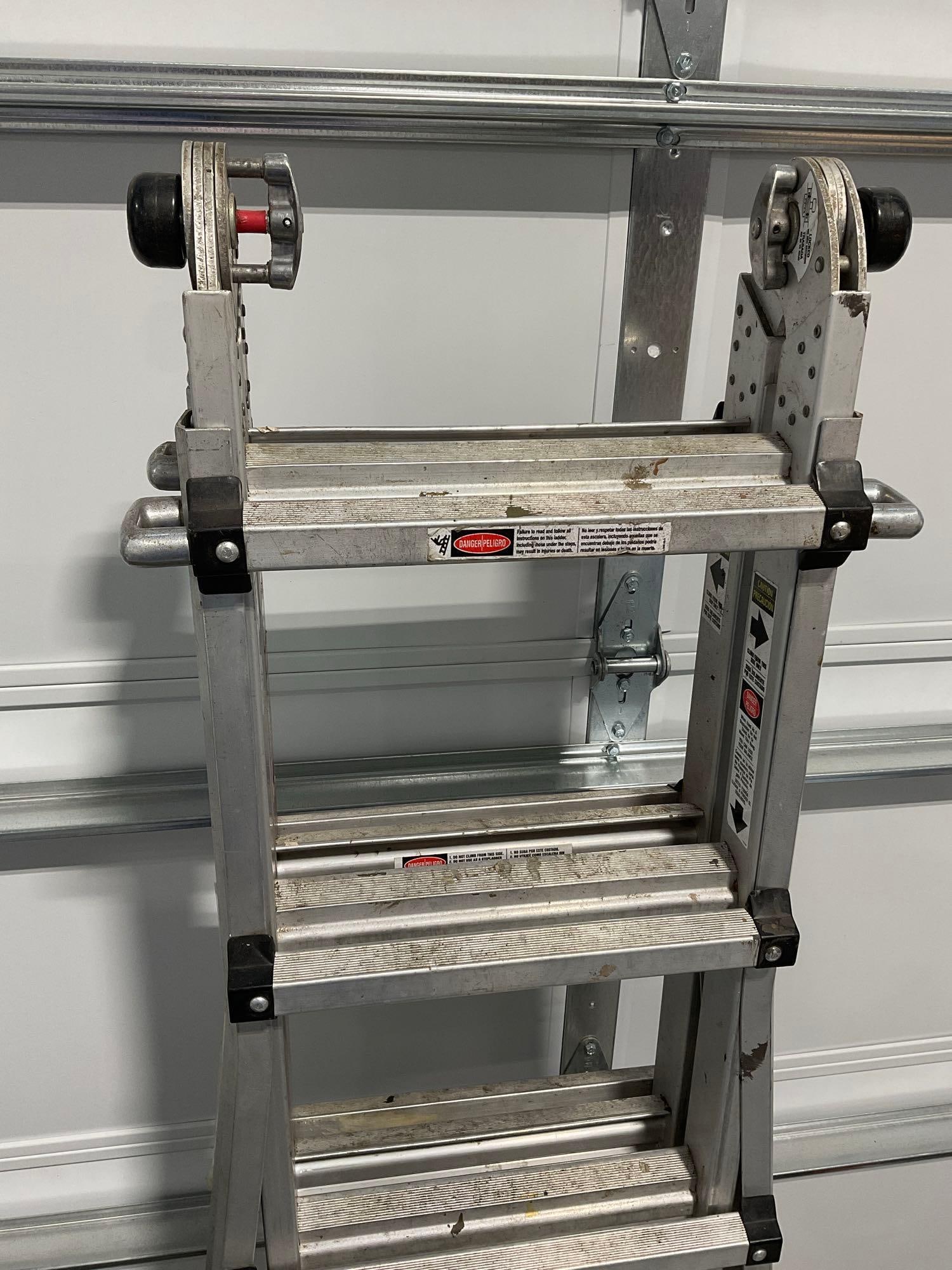 Gorilla Ladders AL-22, Step & Extension Adjustable Ladder, 68x28x9 inches - 2