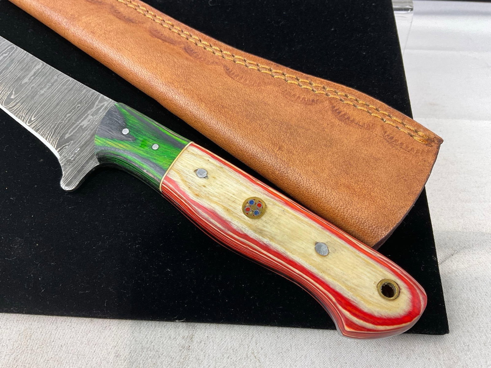 8 inch Damascus Blade Knife, w/Leather Sheath, Tinted Wood Handle, Green & White/Red - 2