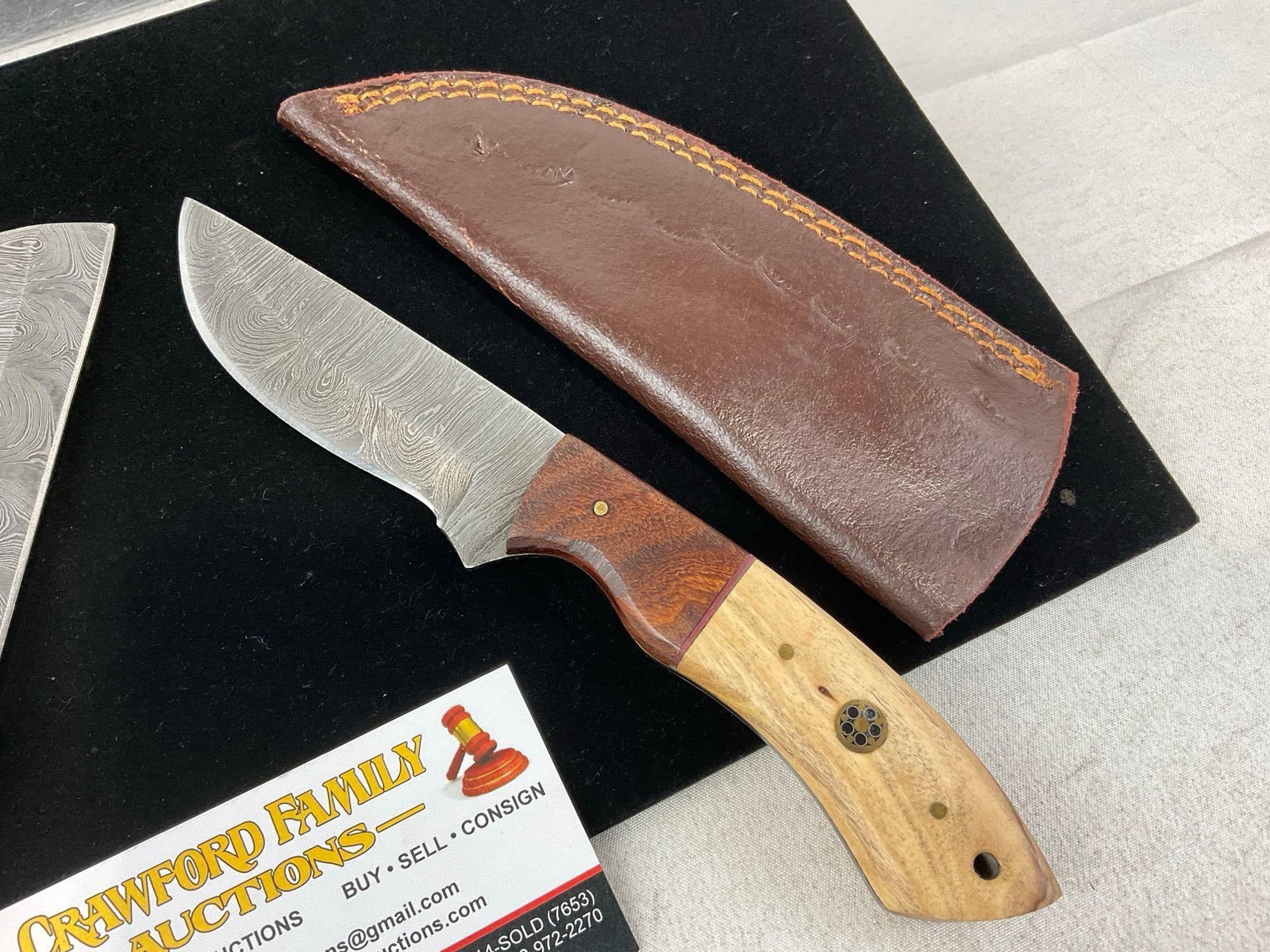 Pair of Damascus style Steel Blades, w/Tinted Resin & Wood Handles, Leather Sheaths - 2