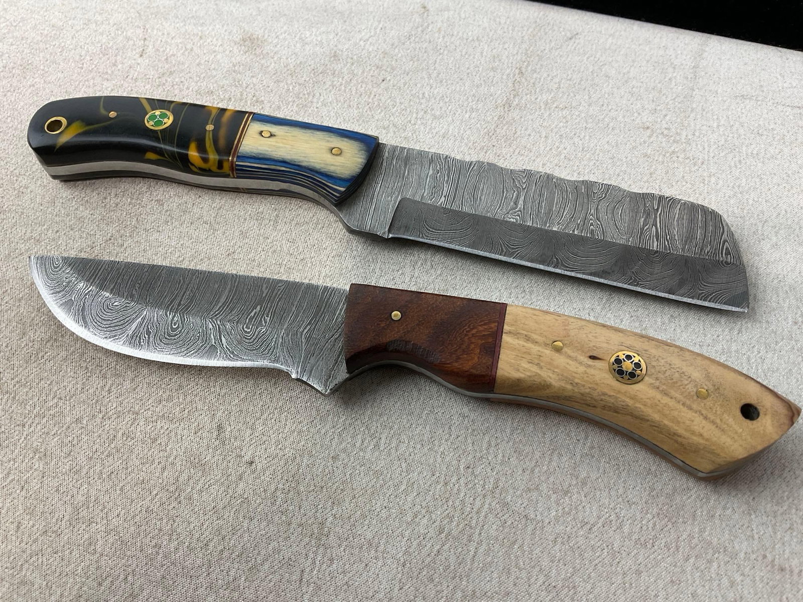 Pair of Damascus style Steel Blades, w/Tinted Resin & Wood Handles, Leather Sheaths - 5
