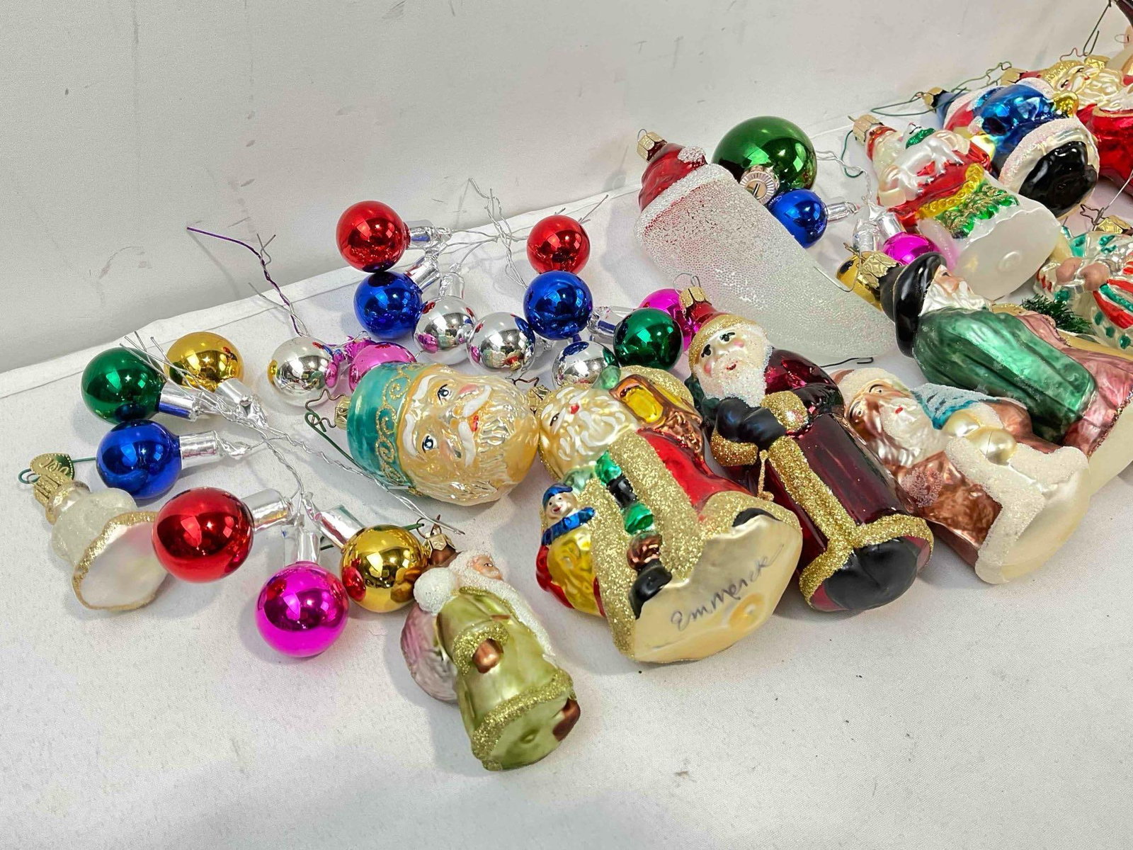 40 pcs Glass & Composite Christmas Tree Ornament Collection. Good Condition. See pics. - 2