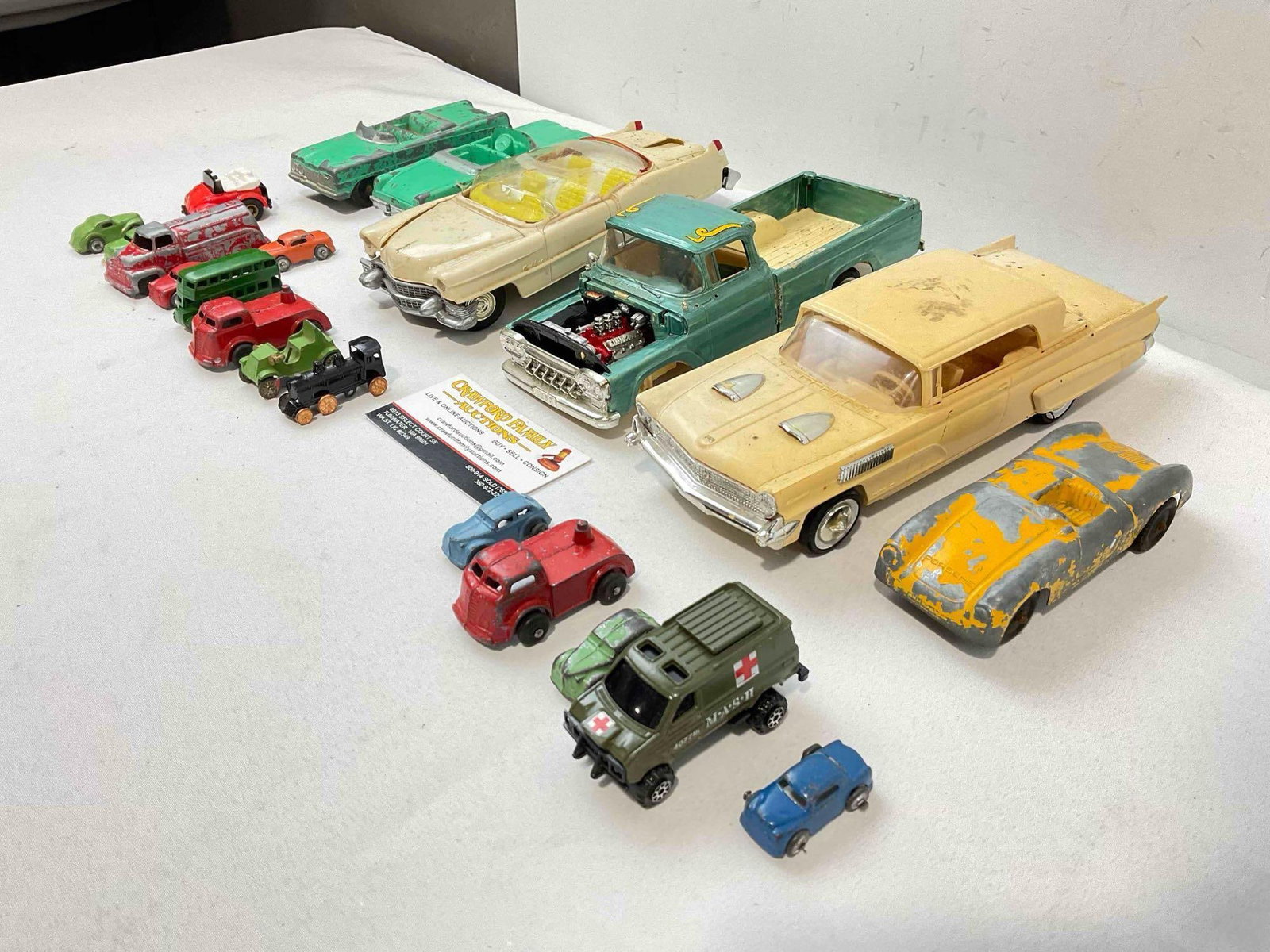21 pcs Vintage Model Cars & More, incl. Die Cast Metal, Completed Plastic Kits & More! See pics. - 3
