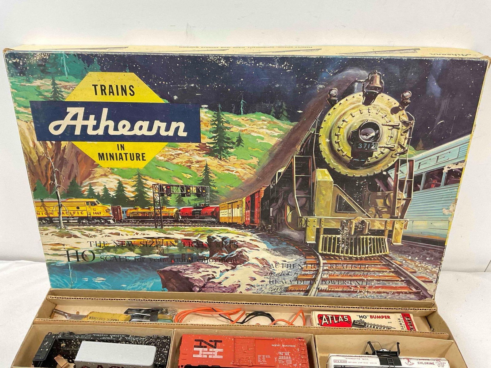 Vintage Athearn H. O. Gauge Model Train Car Set in Original Box. Fair Condition. See pics. - 5