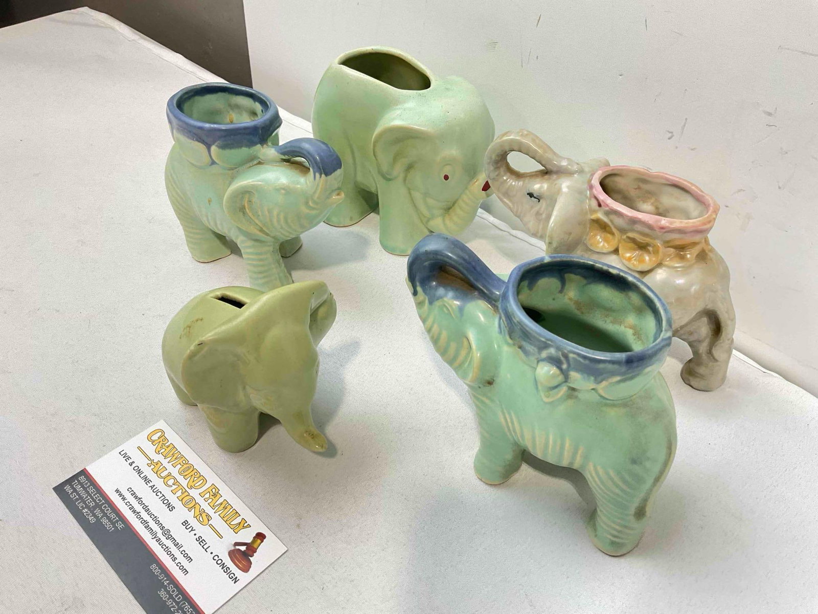 5 pcs Vintage Ceramic Elephant Figurines, incl. 4x Planters & 1x Coin Bank. Good Condition. - 3