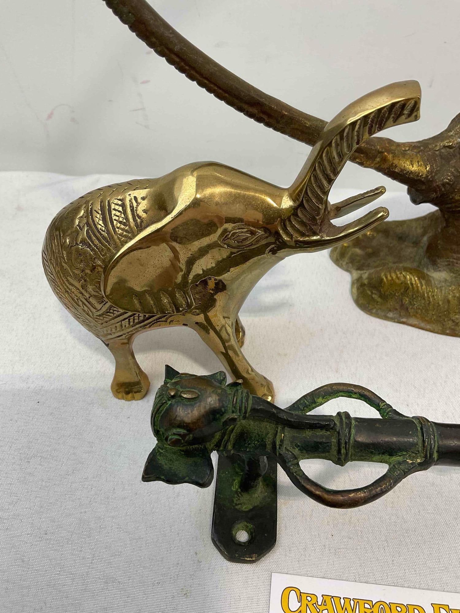 4 pcs Vintage Brass Elephant Decor, incl. Planter Hanger, Figurine & 2x Drawer Pulls. See pics. - 7