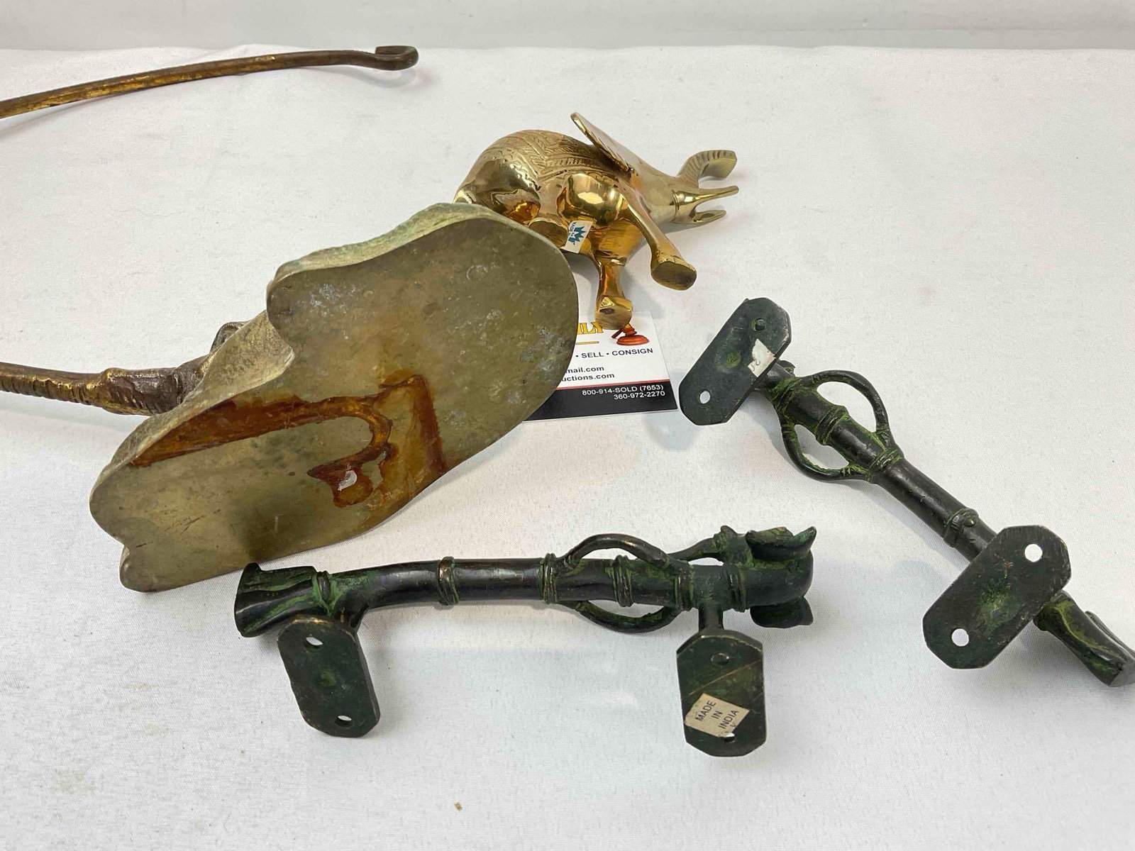 4 pcs Vintage Brass Elephant Decor, incl. Planter Hanger, Figurine & 2x Drawer Pulls. See pics. - 8