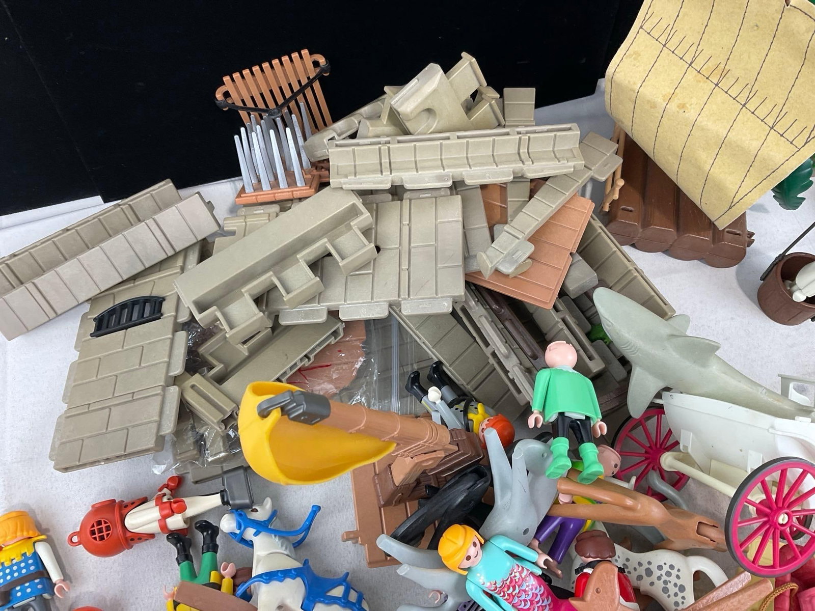Large Selection of Playmobil Figures, Castle Walls, Rocks, Horses, Dragon & more, 100+ pieces - 4