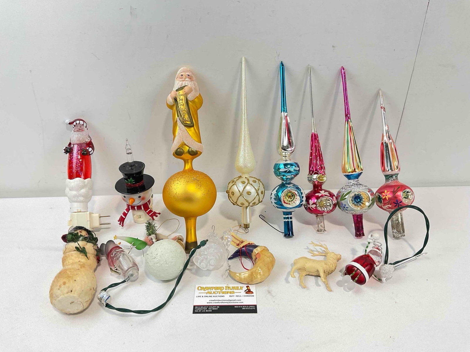 15 pcs Christmas Decorations, Mix of Vintage & Modern Pieces, incl. Glass Tree Toppers & More! (1 of 5)