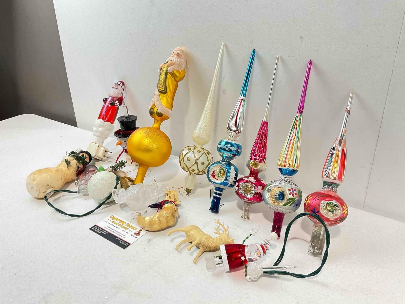 15 pcs Christmas Decorations, Mix of Vintage & Modern Pieces, incl. Glass Tree Toppers & More! - 2