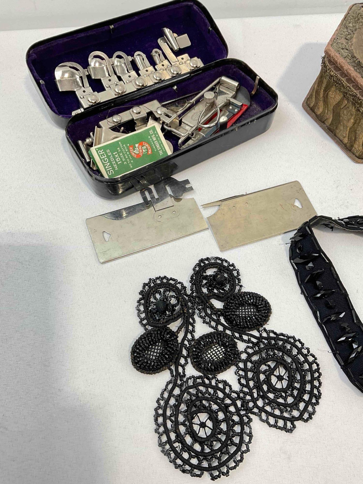 5 pcs Vintage Collectible Assortment, incl. Singer Sewing Machine Attachments & More! See pics. - 2