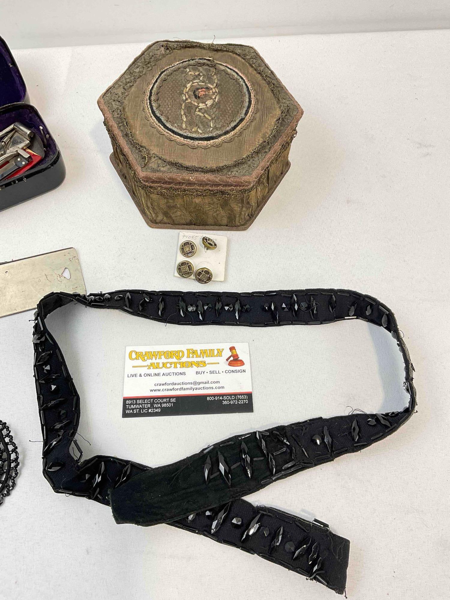 5 pcs Vintage Collectible Assortment, incl. Singer Sewing Machine Attachments & More! See pics. - 3
