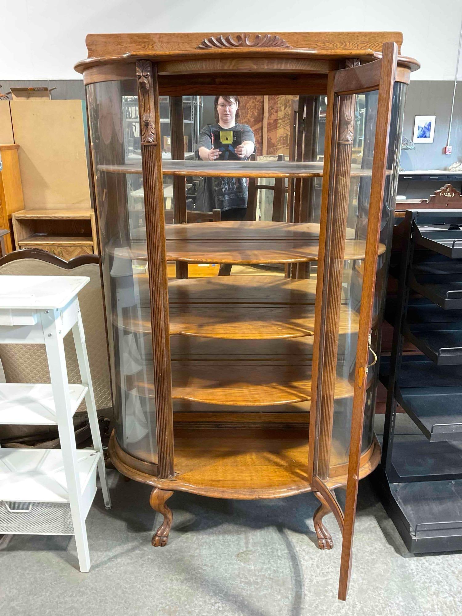 Antique Handsome Tiger Oak 4-Tier Curved Glass Curio Case w/ Lion Details. Good Condition. - 8
