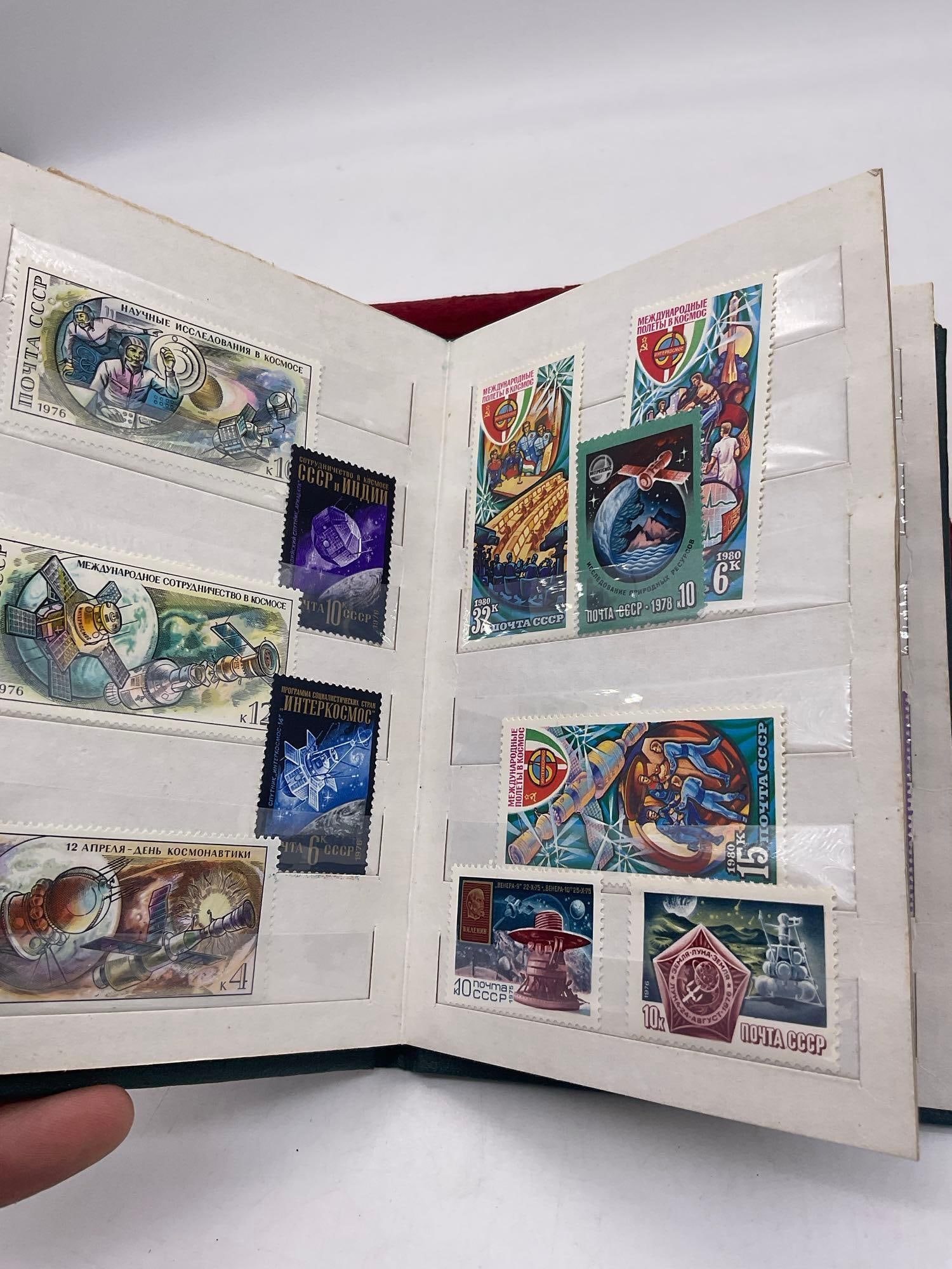 Collection of vintage and antique stamps incl a booklet of Russian/CCCP stamps - 9