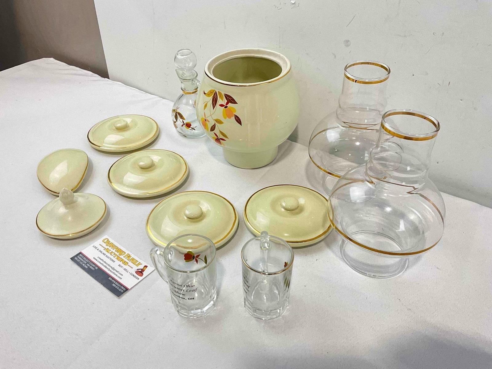 12 pcs Vintage Ceramic & Glass Assortment, incl. Hall? Autumn Leaves Pattern Coffee Maker. - 2
